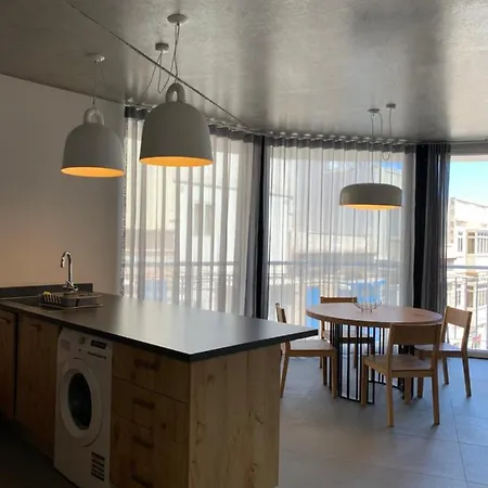 Village Point * Sliema